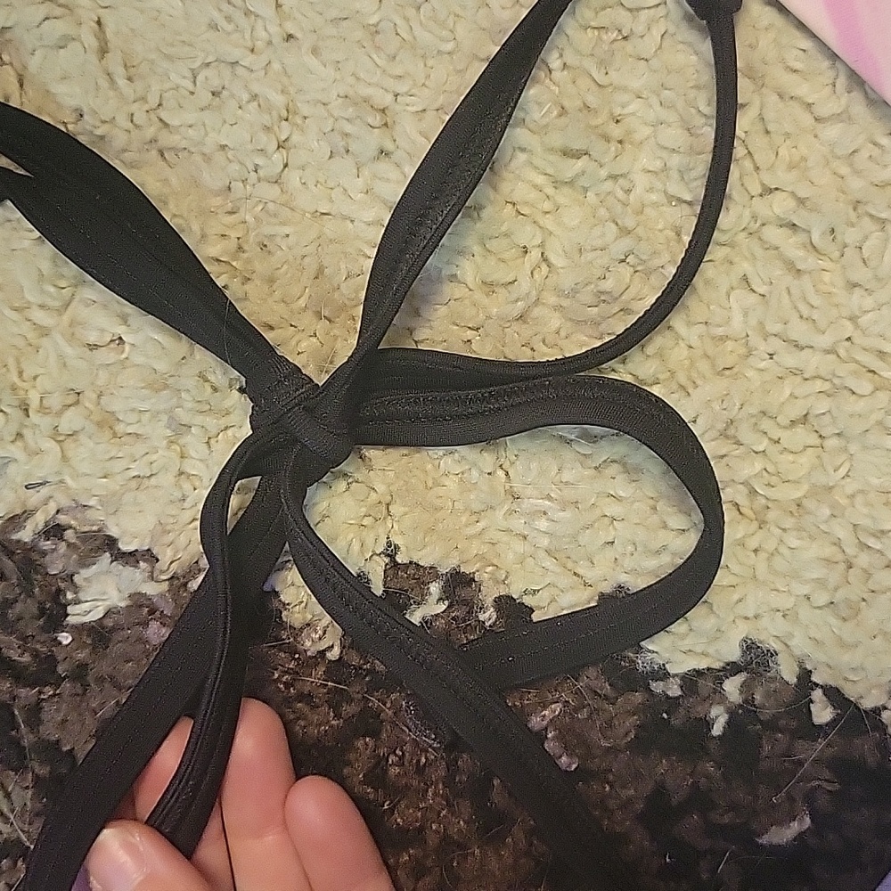 Nwot Victoria's Secret bikini top - Picture 2 of 7